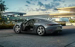   Porsche 718 Cayman - 2016