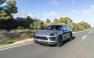  Porsche Macan (Dolomite Silver Metallic) - 2018