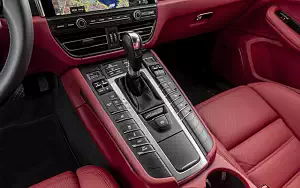   Porsche Macan (Dolomite Silver Metallic) - 2018