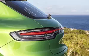   Porsche Macan (Mamba Green Metallic) - 2018