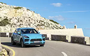   Porsche Macan (Miami Blue) - 2018