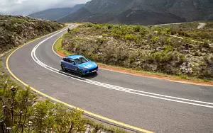   Porsche Macan Turbo (Sapphire Blue Metallic) - 2019