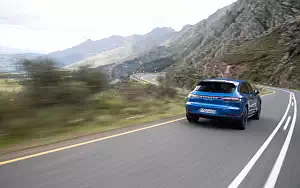   Porsche Macan Turbo (Sapphire Blue Metallic) - 2019
