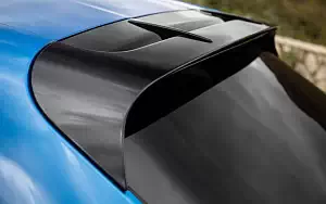   Porsche Macan Turbo (Sapphire Blue Metallic) - 2019