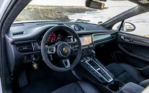   Porsche Macan GTS (Carrara White Metallic) - 2020