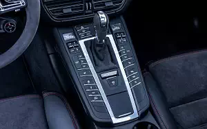   Porsche Macan GTS (Carrara White Metallic) - 2020