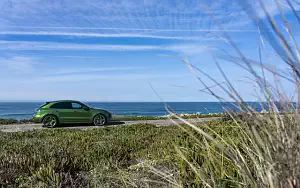   Porsche Macan GTS (Mamba Green Metallic) - 2020