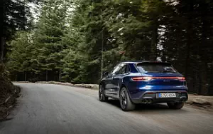   Porsche Macan T (Gentian Blue Metallic) - 2022