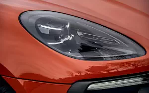   Porsche Macan T (Papaya Metallic) - 2022