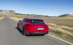   Porsche Panamera Turbo S E-Hybrid Sport Turismo (Carmine Red) - 2017