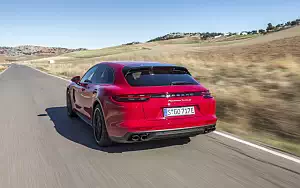   Porsche Panamera Turbo S E-Hybrid Sport Turismo (Carmine Red) - 2017