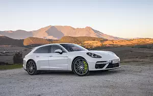   Porsche Panamera Turbo S E-Hybrid Sport Turismo (Carrara White Metallic) - 2017