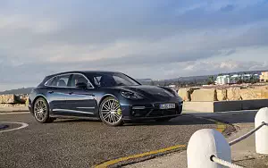   Porsche Panamera Turbo S E-Hybrid Sport Turismo (Night Blue Metallic) - 2017