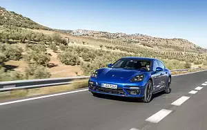   Porsche Panamera Turbo S E-Hybrid Sport Turismo (Sapphire Blue Metallic) - 2017