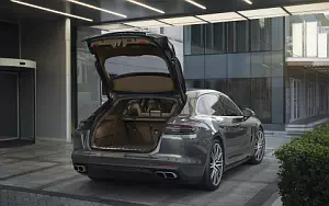   Porsche Panamera Turbo Sport Turismo - 2017