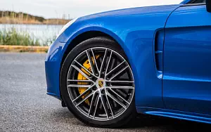   Porsche Panamera Turbo Sport Turismo - 2017