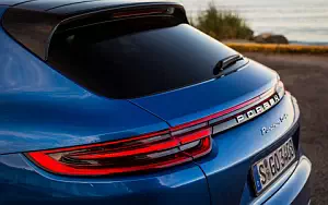   Porsche Panamera Turbo Sport Turismo - 2017