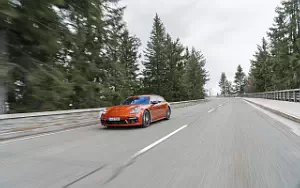   Porsche Panamera 4 E-Hybrid Sport Turismo SportDesign Package (Papaya Metallic) - 2020
