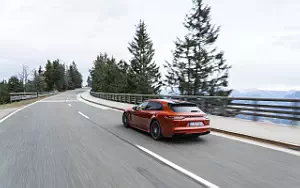   Porsche Panamera 4 E-Hybrid Sport Turismo SportDesign Package (Papaya Metallic) - 2020