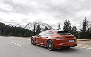   Porsche Panamera 4 E-Hybrid Sport Turismo SportDesign Package (Papaya Metallic) - 2020