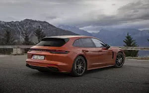   Porsche Panamera 4 E-Hybrid Sport Turismo SportDesign Package (Papaya Metallic) - 2020