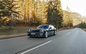   Porsche Panamera Turbo S E-Hybrid Sport Turismo (Night Blue Metallic) - 2020