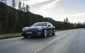   Porsche Panamera Turbo S E-Hybrid Sport Turismo (Night Blue Metallic) - 2020