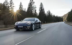   Porsche Panamera Turbo S E-Hybrid Sport Turismo (Night Blue Metallic) - 2020
