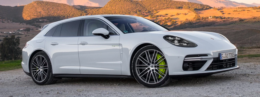   Porsche Panamera Turbo S E-Hybrid Sport Turismo (Carrara White Metallic) - 2017 - Car wallpapers