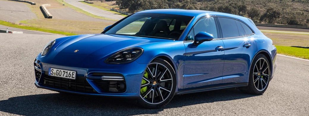   Porsche Panamera Turbo S E-Hybrid Sport Turismo (Sapphire Blue Metallic) - 2017 - Car wallpapers