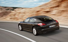   Porsche Panamera S - 2009