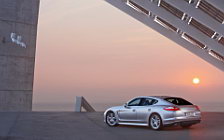   Porsche Panamera Turbo - 2009