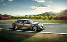   Porsche Panamera 4 - 2010