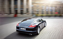   Porsche Panamera 4 - 2010