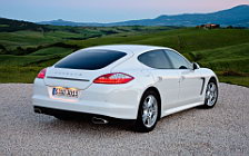   Porsche Panamera Diesel - 2011