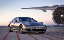   Porsche Panamera Turbo S - 2011