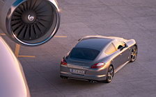   Porsche Panamera Turbo S - 2011
