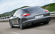   Porsche Panamera Turbo S - 2011