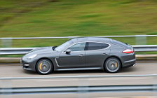  Porsche Panamera Turbo S - 2011