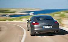   Porsche Panamera Turbo S - 2011