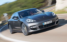   Porsche Panamera Turbo S - 2011