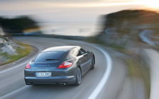   Porsche Panamera Turbo S - 2011