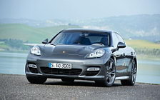   Porsche Panamera Turbo S - 2011