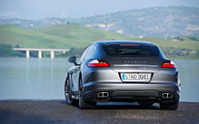   Porsche Panamera Turbo S - 2011