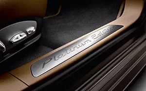   Porsche Panamera Platinum Edition - 2012