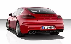  Porsche Panamera GTS - 2013