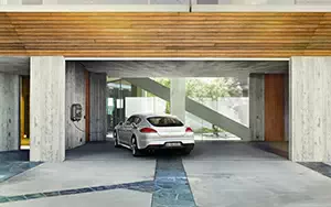   Porsche Panamera S E-Hybrid - 2013