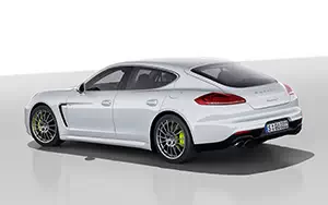   Porsche Panamera S E-Hybrid - 2013