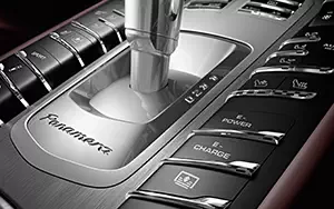   Porsche Panamera S E-Hybrid - 2013