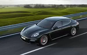   Porsche Panamera Turbo - 2013